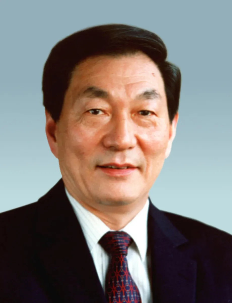 640 640